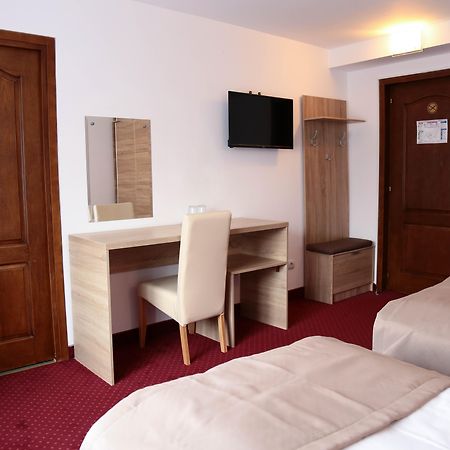 Hotel Apollonia Braszów Zewnętrze zdjęcie
