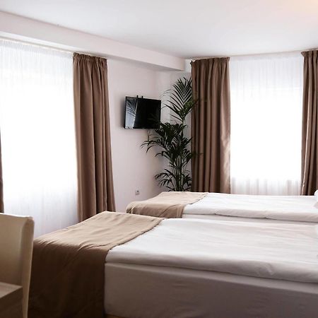 Hotel Apollonia Braszów Zewnętrze zdjęcie