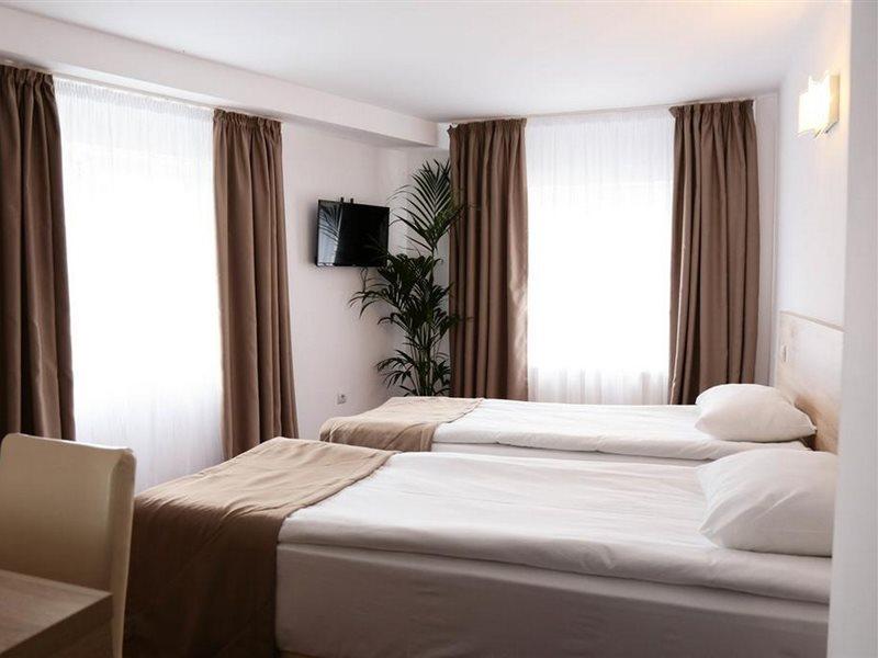Hotel Apollonia Braszów Zewnętrze zdjęcie