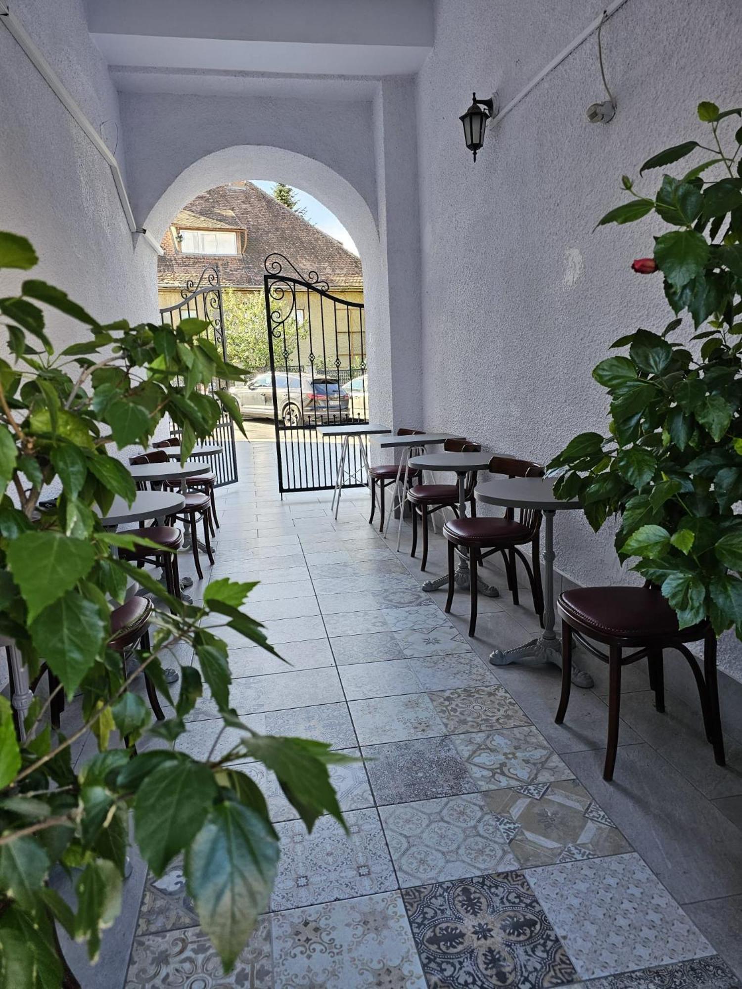 Hotel Apollonia Braszów Zewnętrze zdjęcie