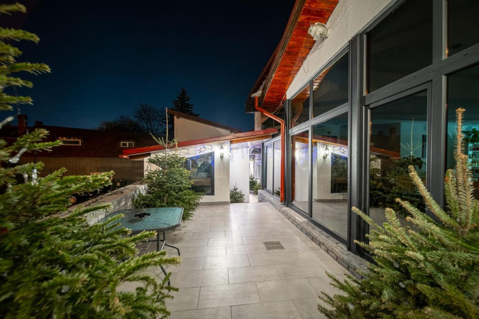 Hotel Apollonia Braszów Zewnętrze zdjęcie