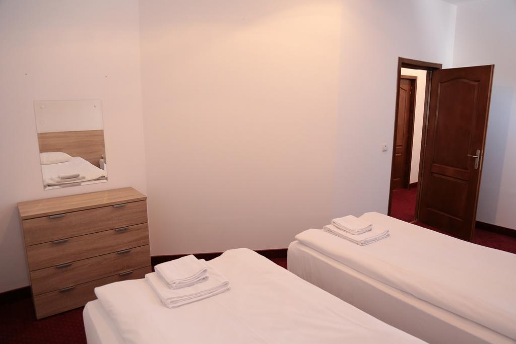 Hotel Apollonia Braszów Zewnętrze zdjęcie