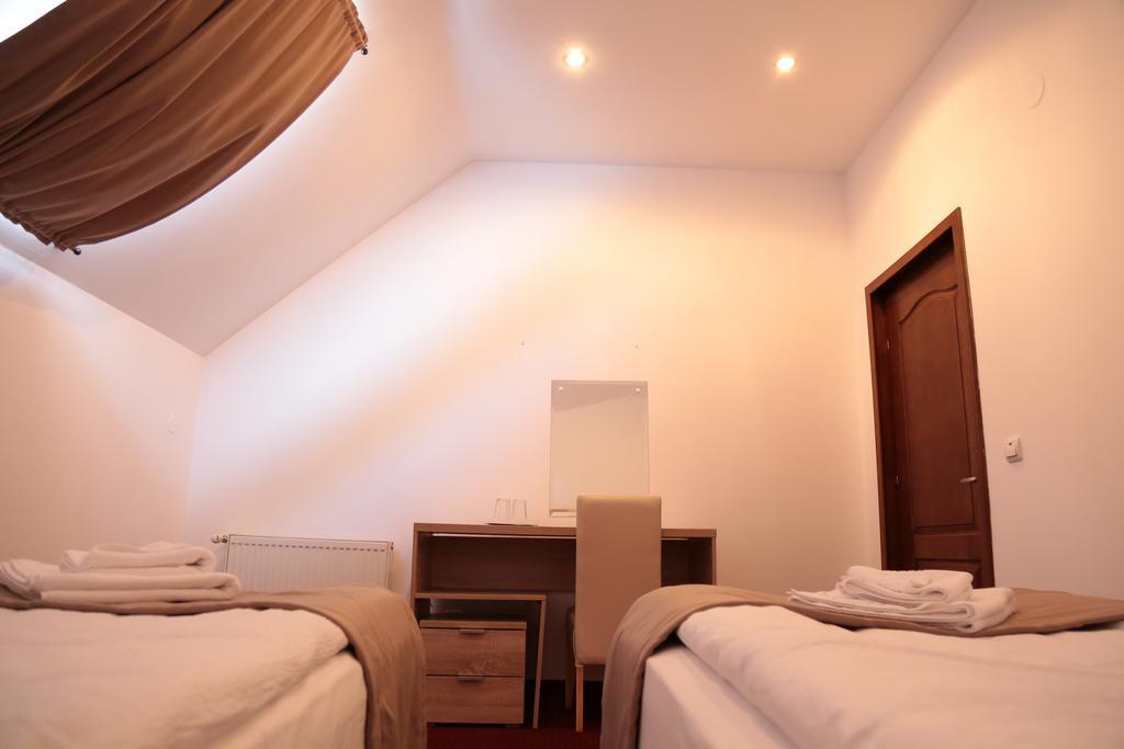 Hotel Apollonia Braszów Zewnętrze zdjęcie