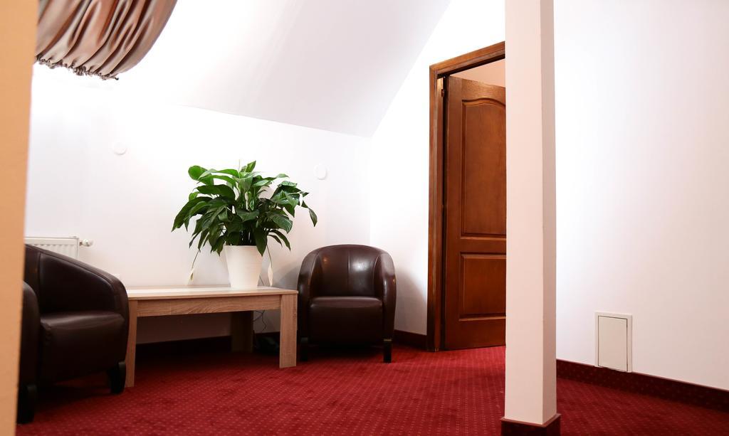 Hotel Apollonia Braszów Zewnętrze zdjęcie