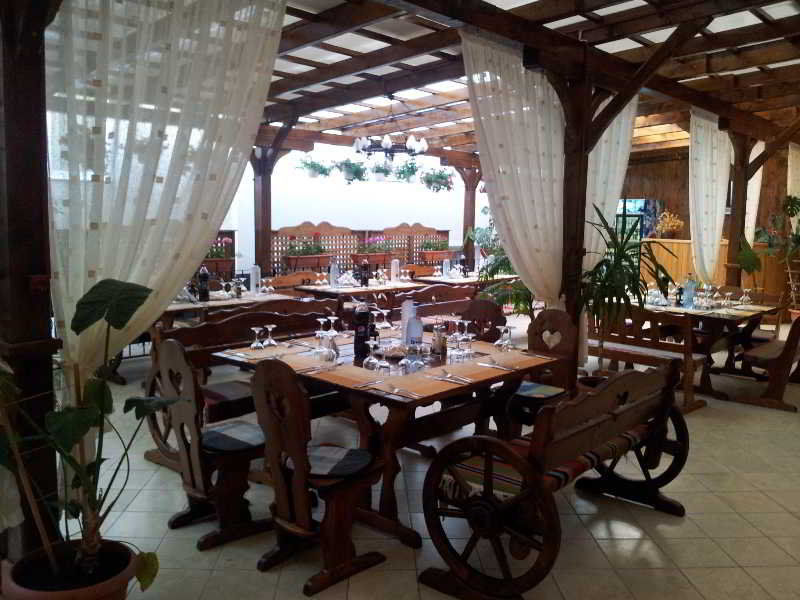 Hotel Apollonia Braszów Zewnętrze zdjęcie
