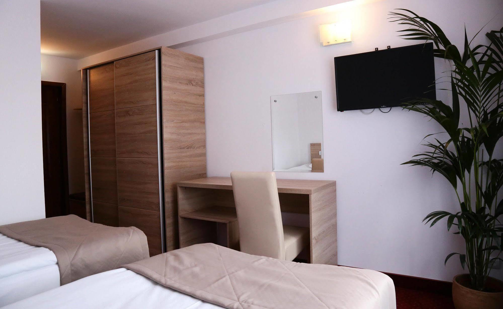 Hotel Apollonia Braszów Zewnętrze zdjęcie